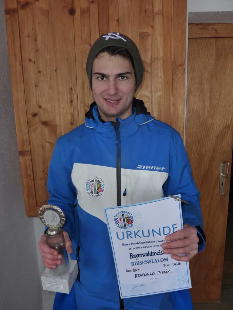 Bayerwaldmeister im Riesenslalom 2016 wurde Felix Krotlinski vom FC Chammünster, im Slalom reichte es zum Vizemeistertitel.