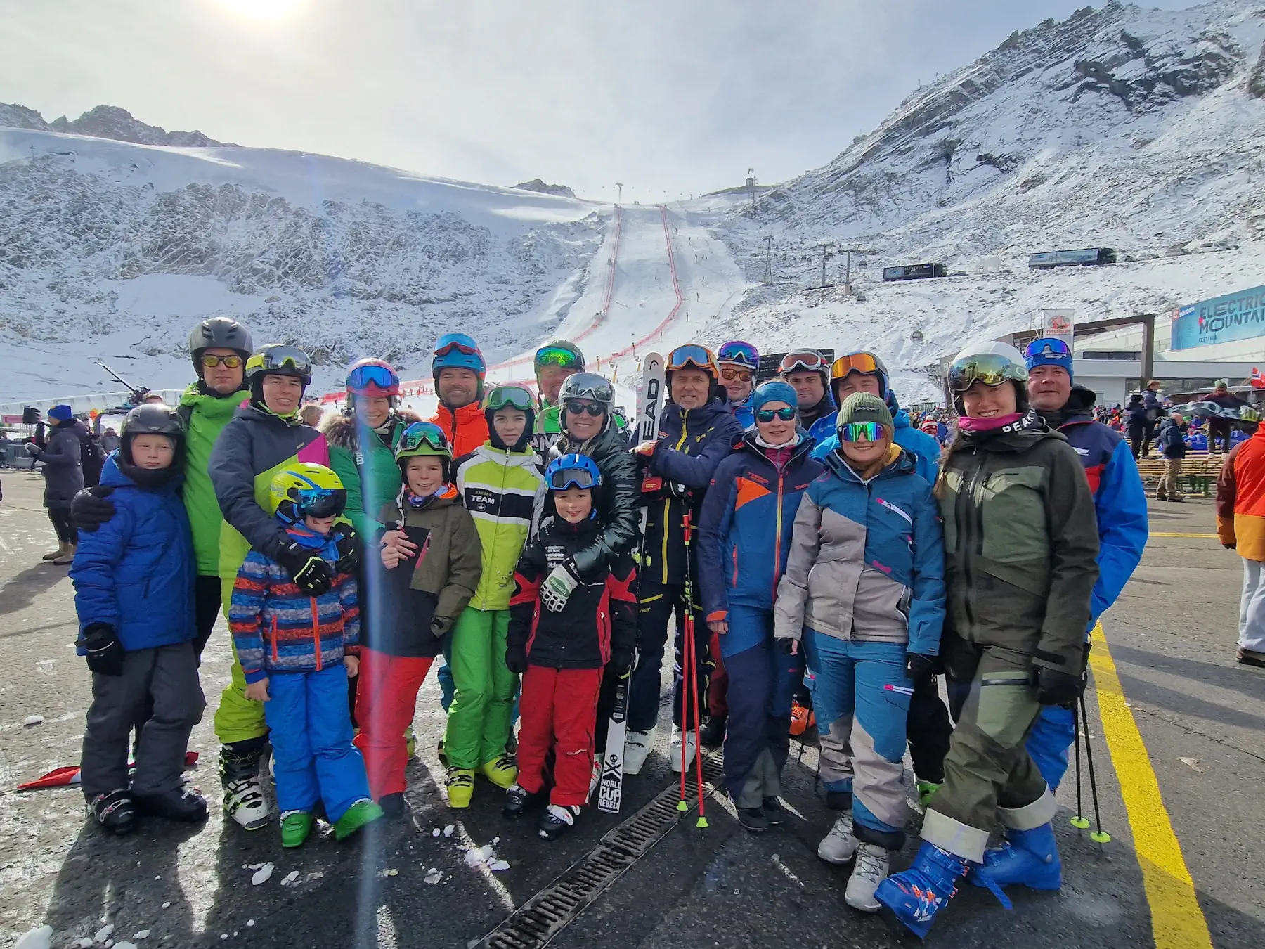 Ein leichter Hauch von Schnee auf dem Gletscher sorgte schon für Euphorie bei den Skifahrern des FC Chammünster.