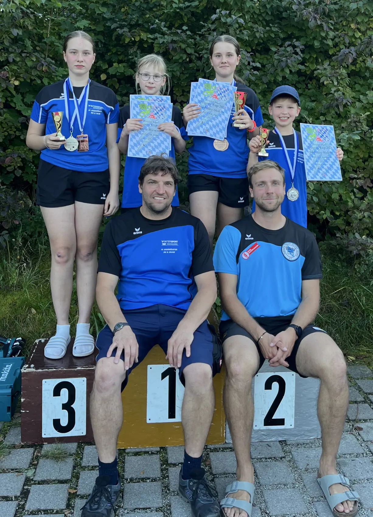 Sie können einmal mehr zufrieden sein mit ihrem Abschneiden bei den Bayerischen Meisterschaften Inline alpin 2025 in Bad Kötzting, die Starter des FC Chammünster.